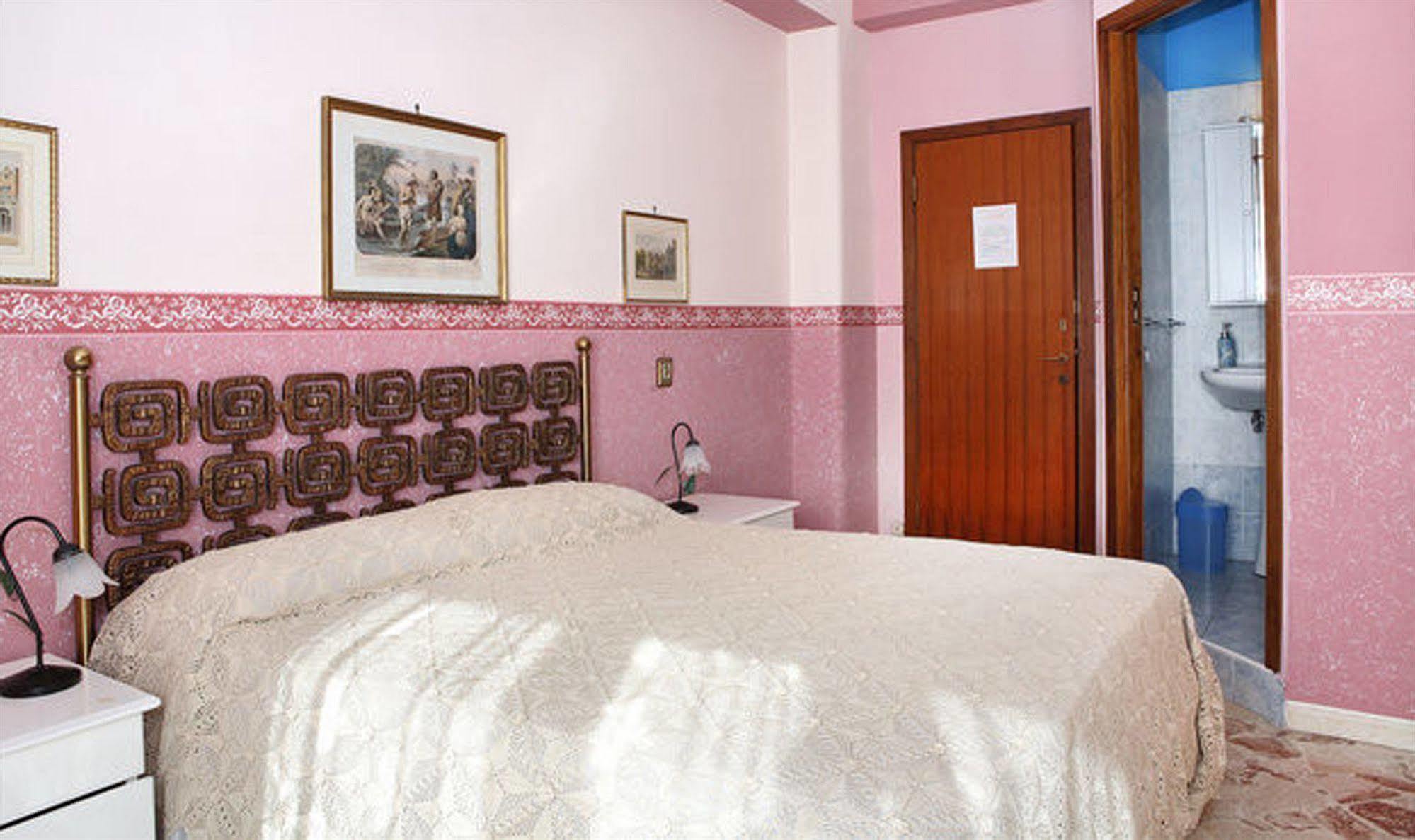 مبيت وإفطار كاتانيا Casa Tina Maugeri المظهر الخارجي الصورة