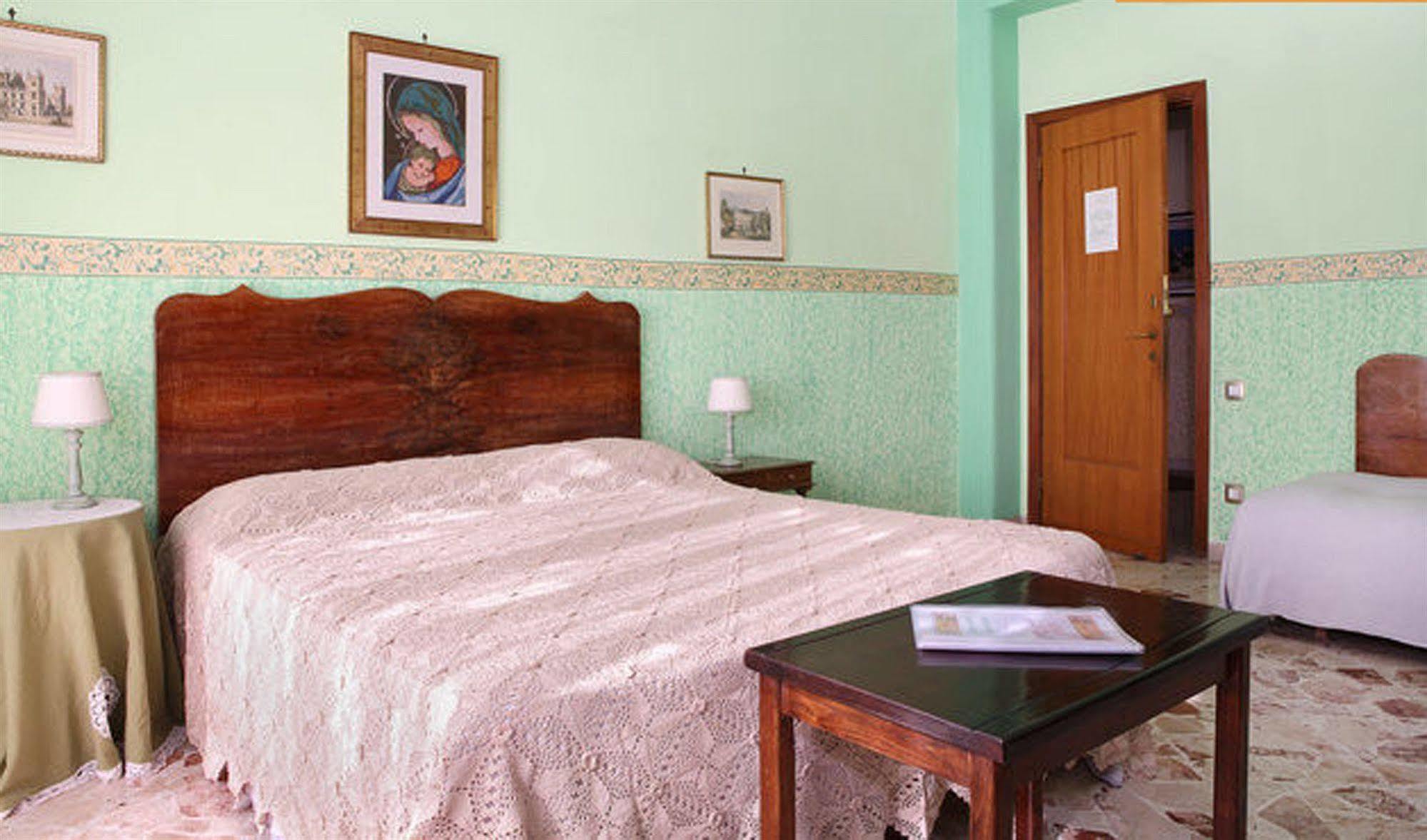 مبيت وإفطار كاتانيا Casa Tina Maugeri المظهر الخارجي الصورة